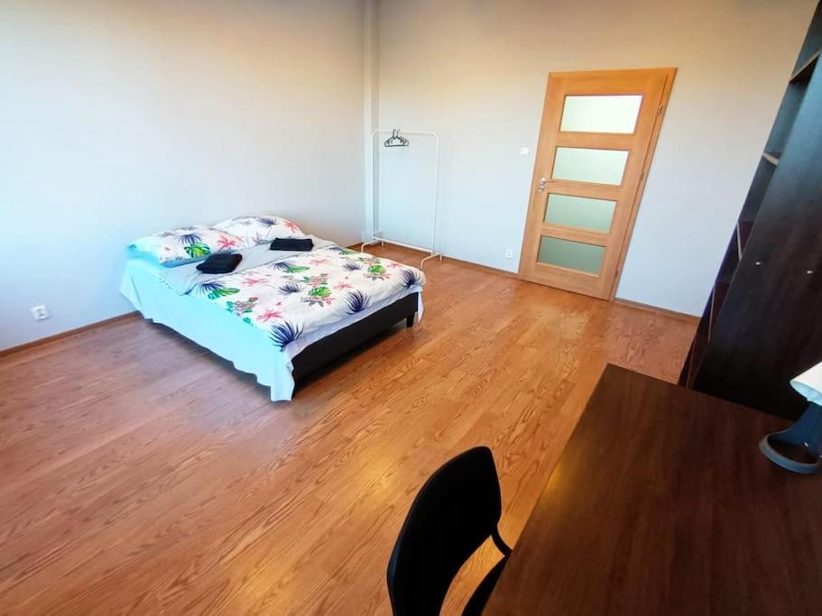 Fantastic Zg - S4 Pokoj 206 Zielona Góra Exteriör bild